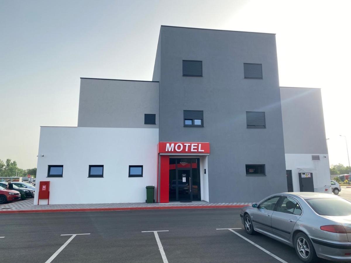Belamionix Motel Bosanski Samac Ngoại thất bức ảnh