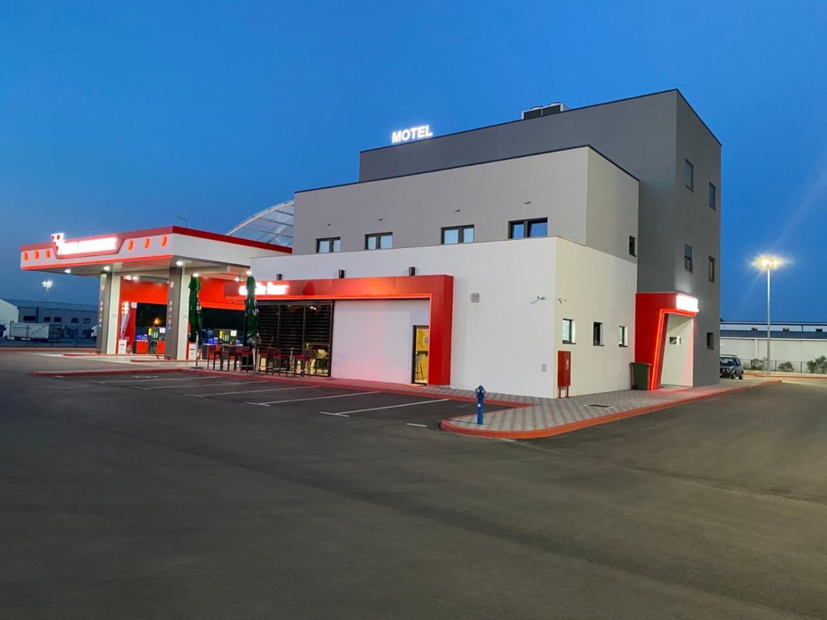 Belamionix Motel Bosanski Samac Ngoại thất bức ảnh